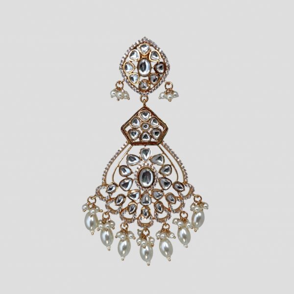 Noori Kundan Chandbaali (White)