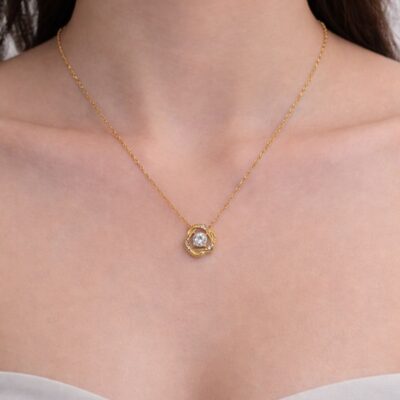 Radiant Solitaire Bloom Neckchain – Anti-Tarnish Stainless Steel